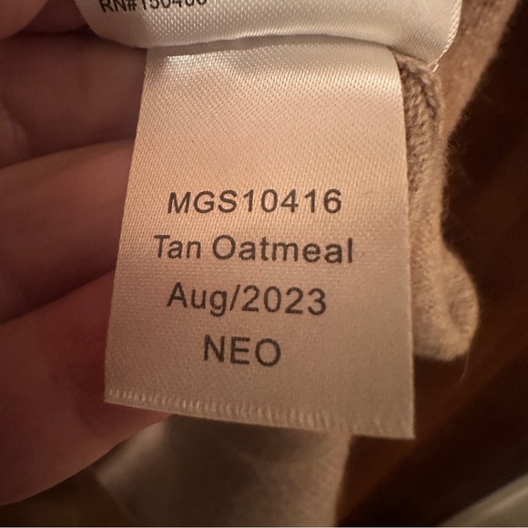 Artefact 100% Cashmere Men's XXL V-Neck Sweater in tan oatmeal - Picture 6 of 8